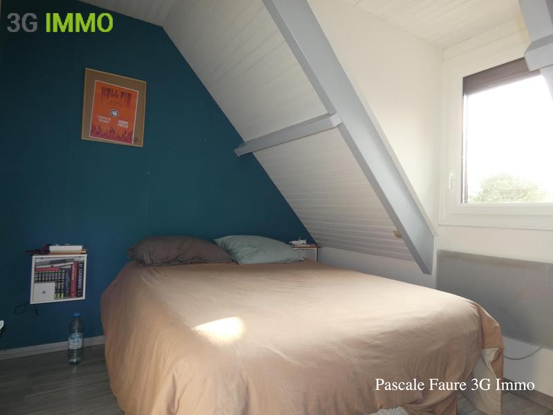 Maison traditionnelle - 197 m² - 10 pièces