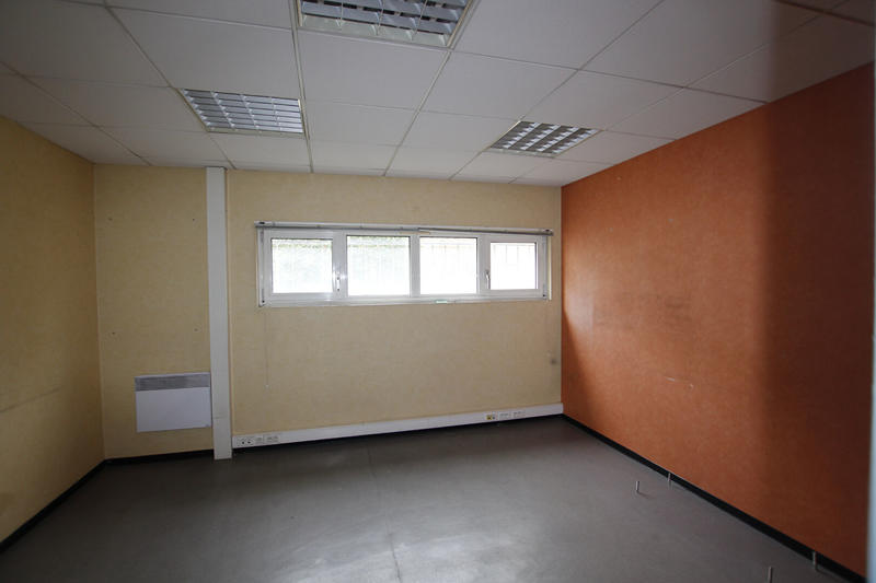 Local d'activité / Entrepôt - 333 m²