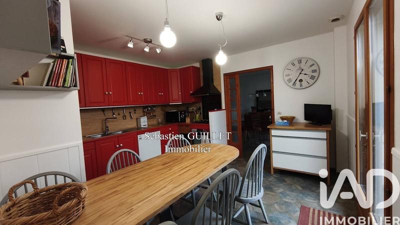 Maison - 160 m² - 10 pièces