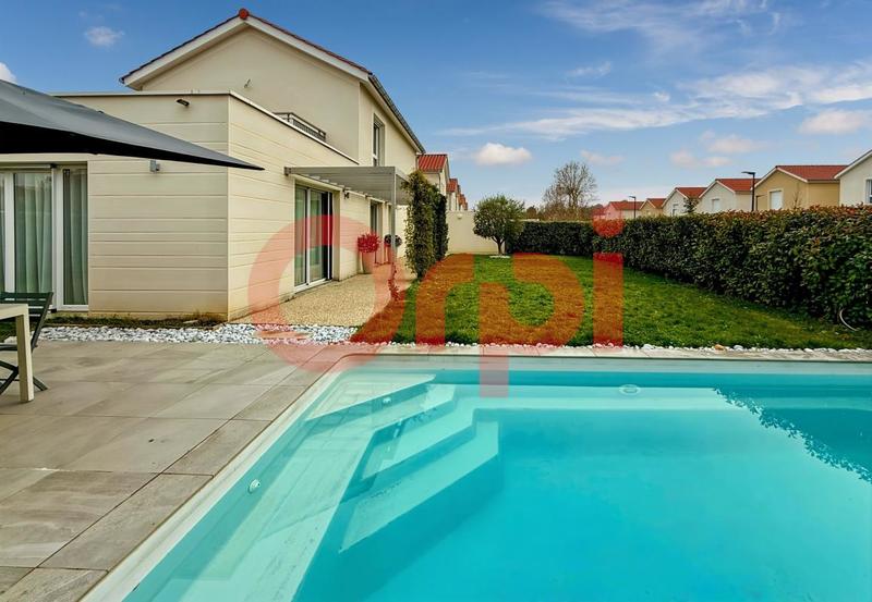 Maison - 142 m² - 5 pièces