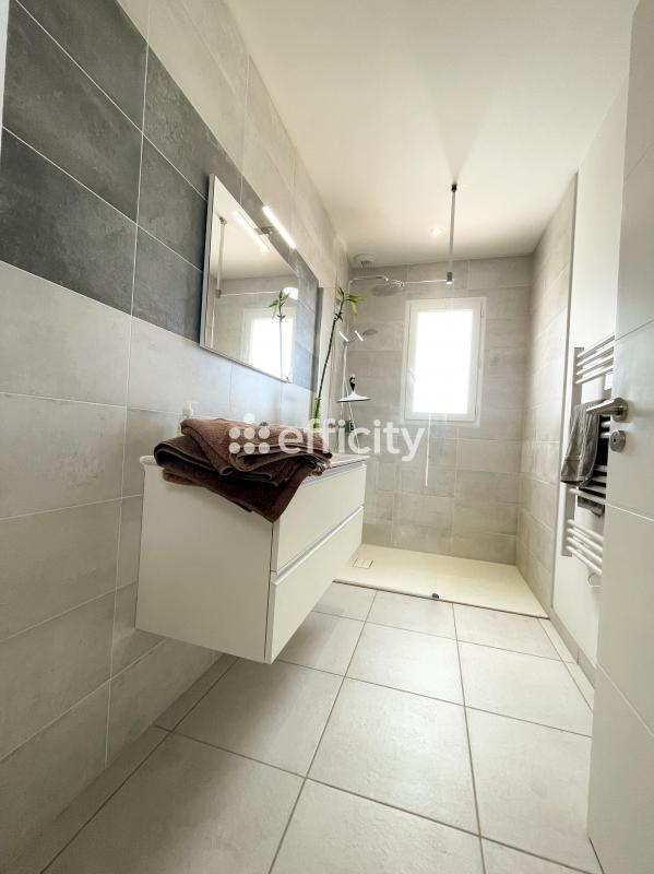 Maison - 97 m² - 4 pièces