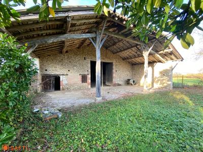 Maison - 310 m² - 1 pièce