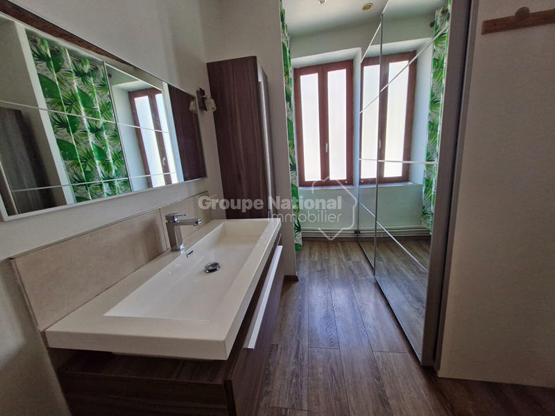 Maison - 102 m² - 4 pièces