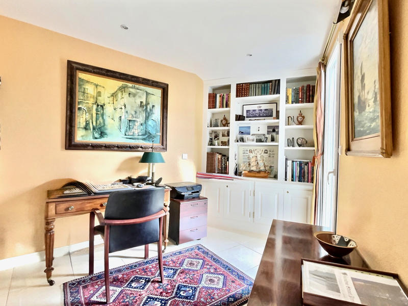 Appartement - 101 m² - 4 pièces