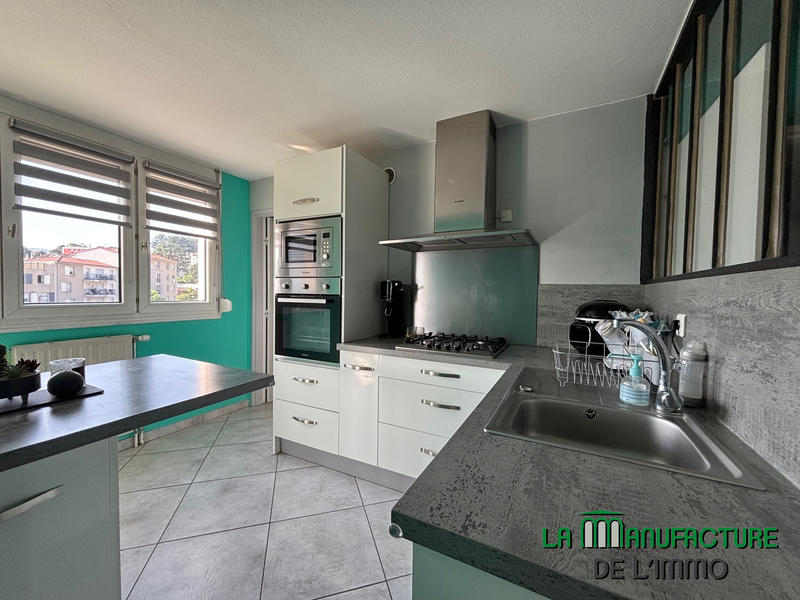 Duplex - 111 m² - 5 pièces