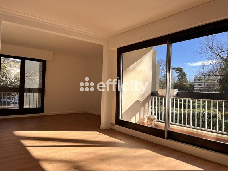 Appartement - 92 m² - 4 pièces