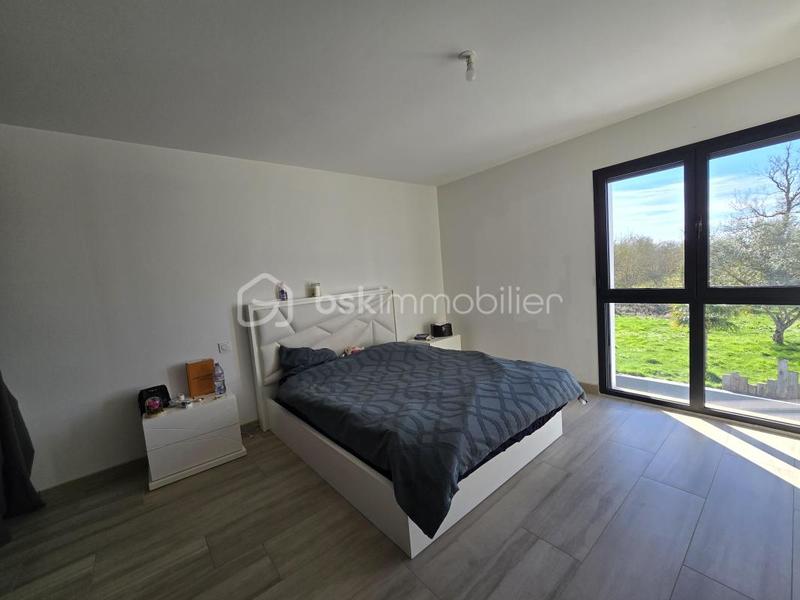 Villa - 225 m² - 10 pièces