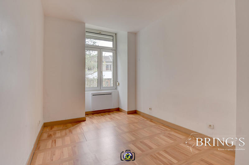 Appartement - 105 m² - 4 pièces