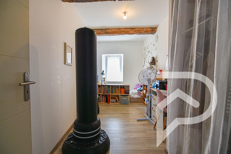 Maison - 142 m² - 5 pièces