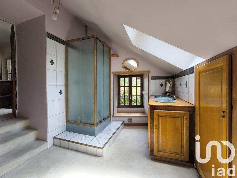 Maison - 230 m² - 9 pièces