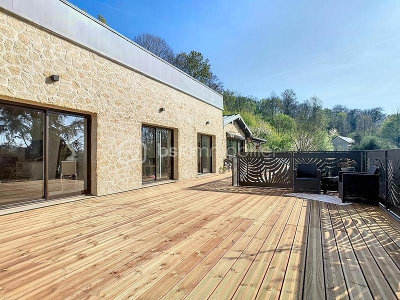 Demeure - 310 m² - 8 pièces