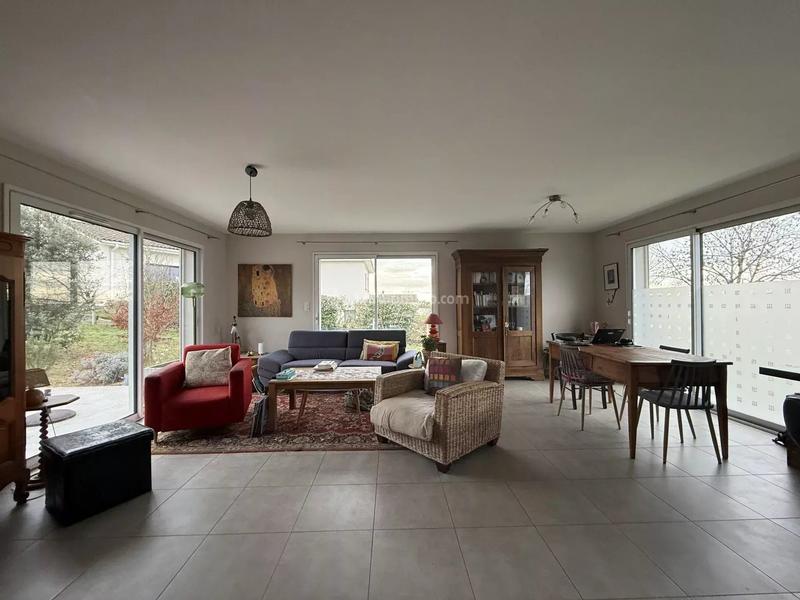 Maison - 96 m² - 4 pièces