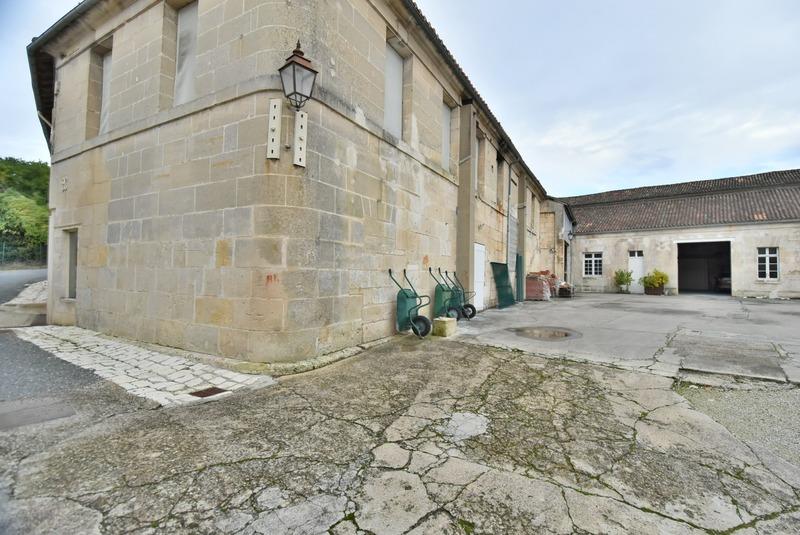 Immeuble - 2 500 m²