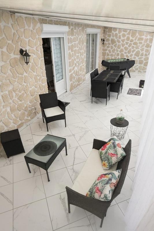 Maison - 141 m² - 6 pièces