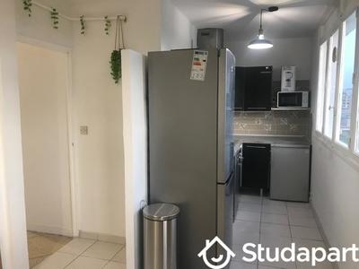 Chambre - 9 m² - 1 pièce