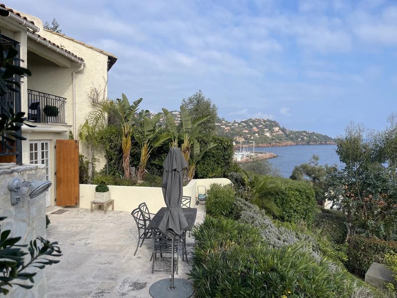 Maison jumelée - 125 m² - 4 pièces