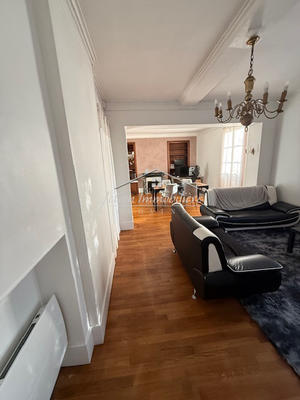 Appartement - 90 m² - 4 pièces