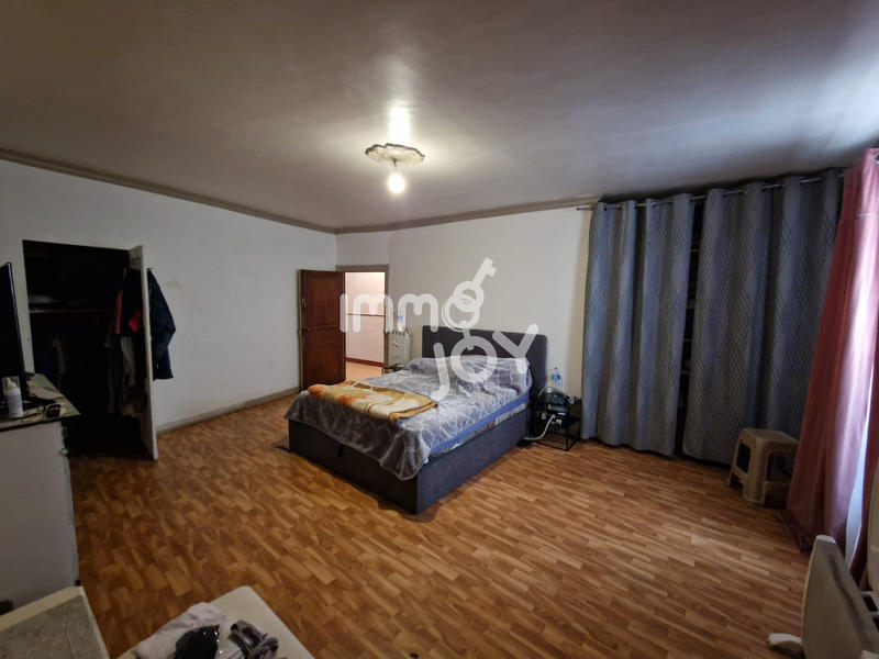 Maison de village - 200 m² - 6 pièces