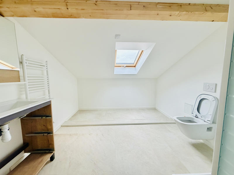 Maison - 99 m² - 4 pièces