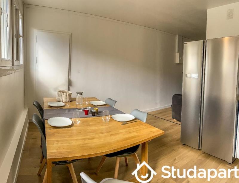 Chambre - 13 m² - 1 pièce