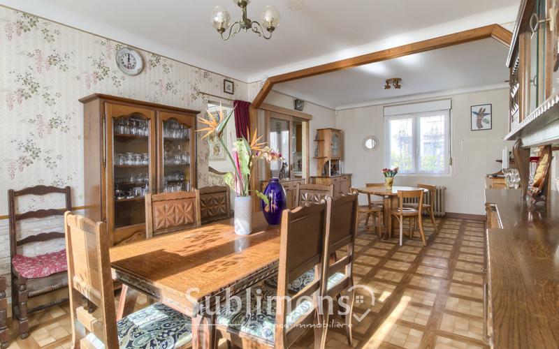 Maison - 95 m² - 5 pièces