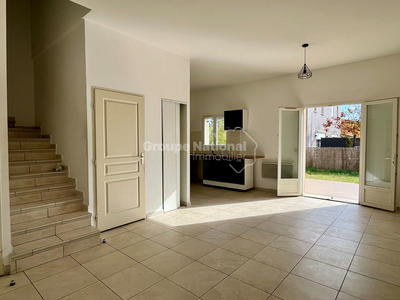 Maison - 90 m² - 5 pièces