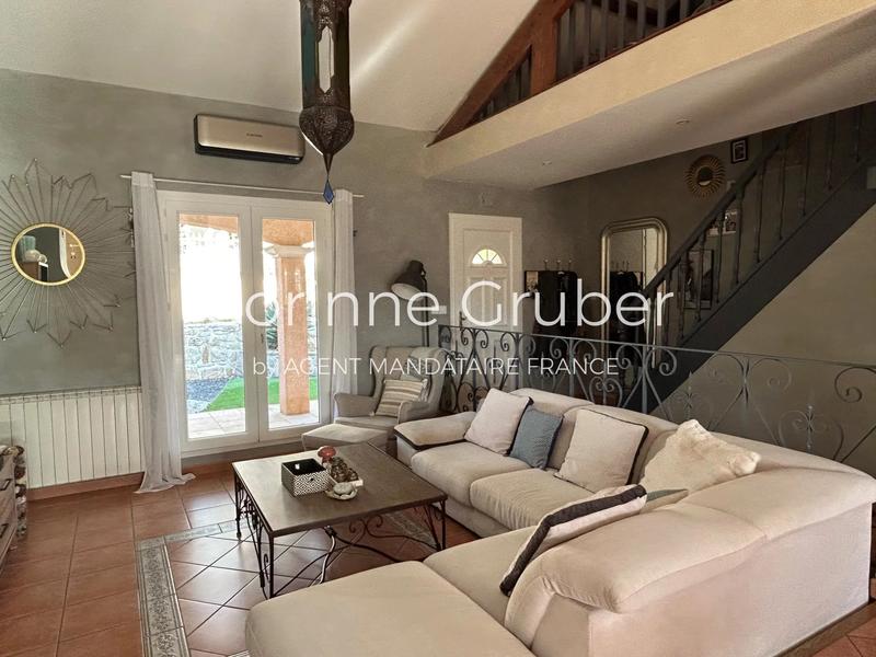 Maison - 112 m² - 5 pièces