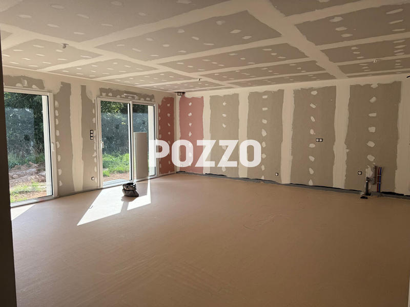 Maison - 95 m² - 4 pièces