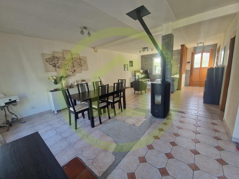 Maison - 181 m² - 8 pièces