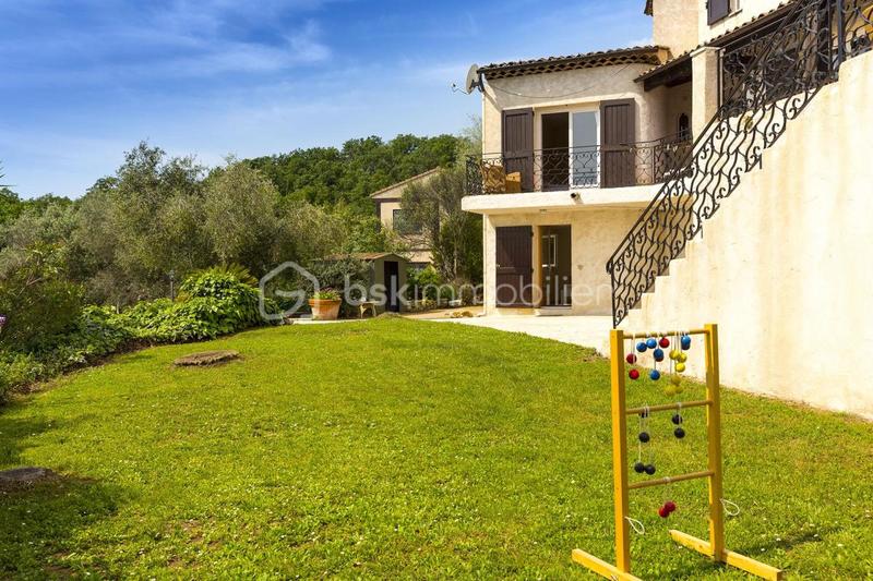 Villa - 187 m² - 6 pièces