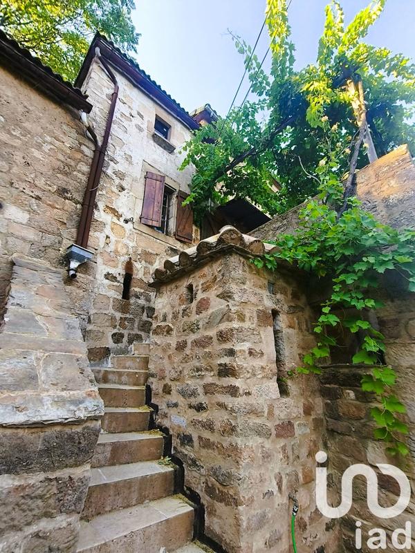 Maison - 282 m² - 11 pièces