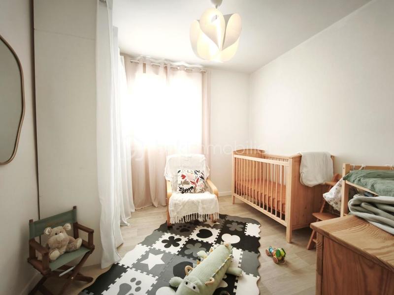 Maison traditionnelle - 93 m² - 5 pièces