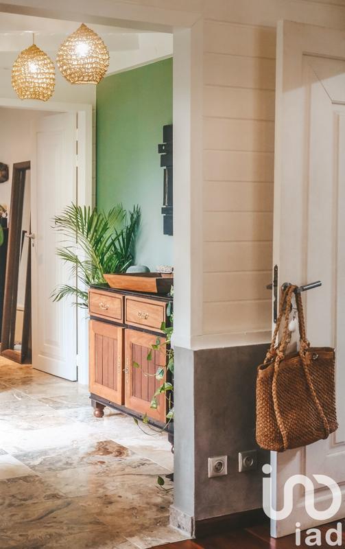 Maison - 272 m² - 5 pièces