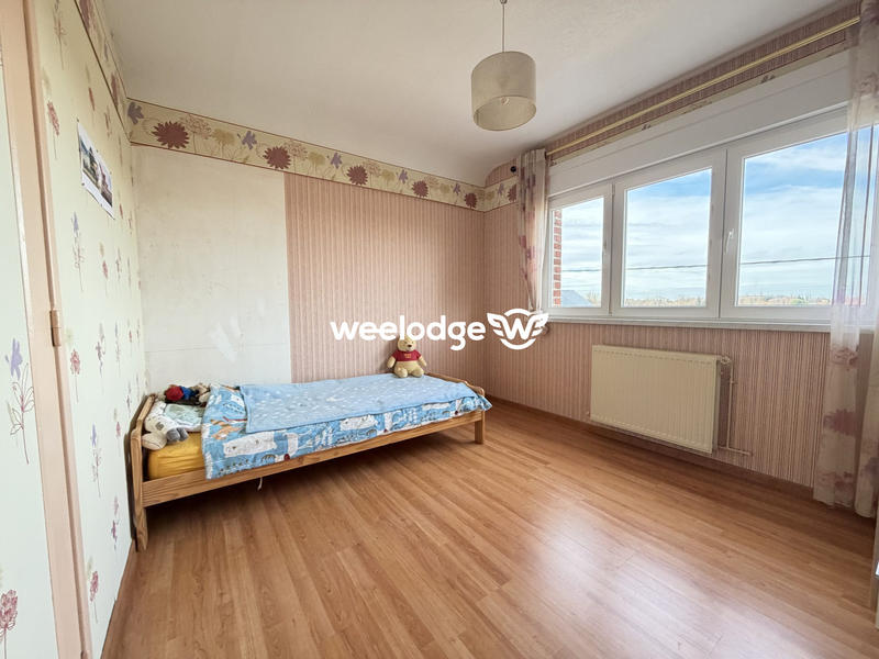 Maison - 185 m² - 8 pièces