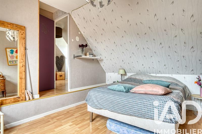 Maison - 117 m² - 7 pièces