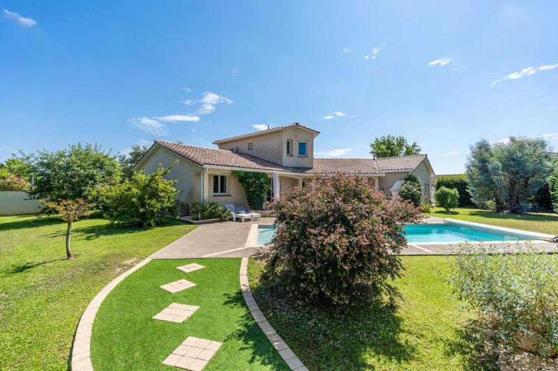 Maison - 158 m² - 6 pièces