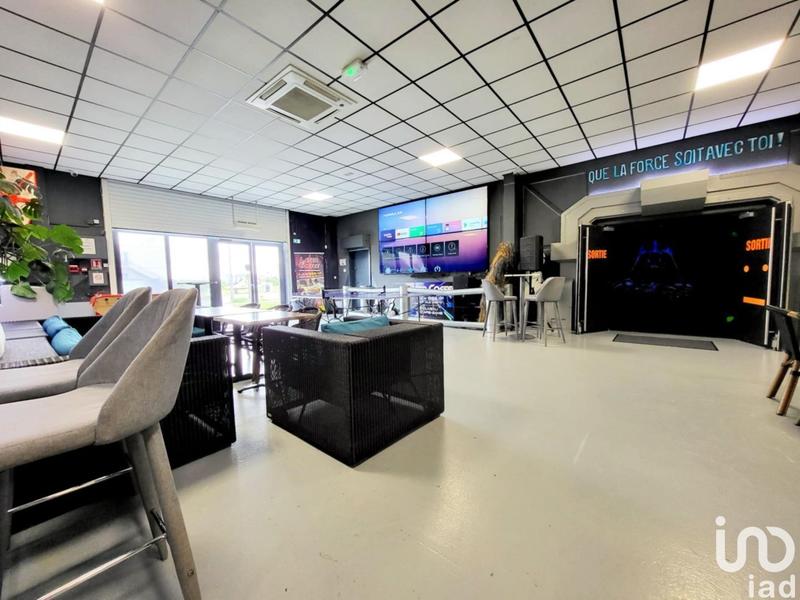 Local commercial - 1 200 m²