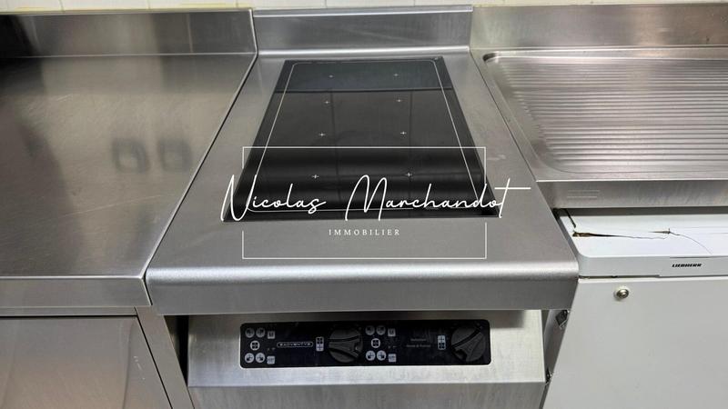 Local commercial - 110 m² - 1 pièce