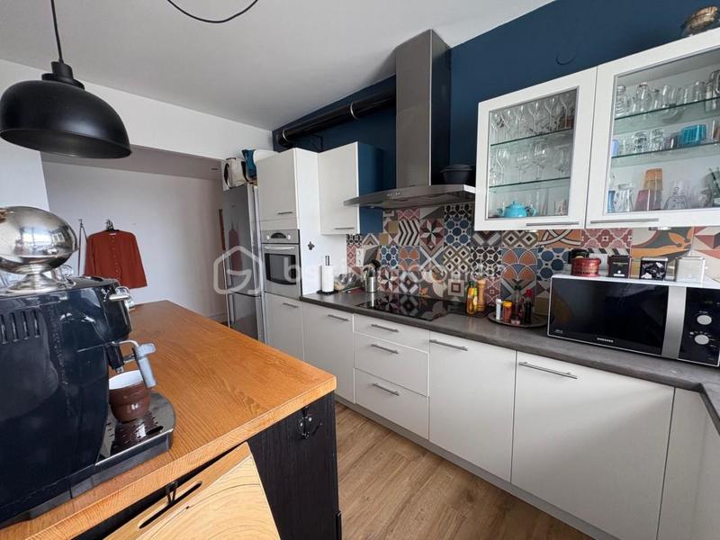 Appartement - 83 m² - 3 pièces