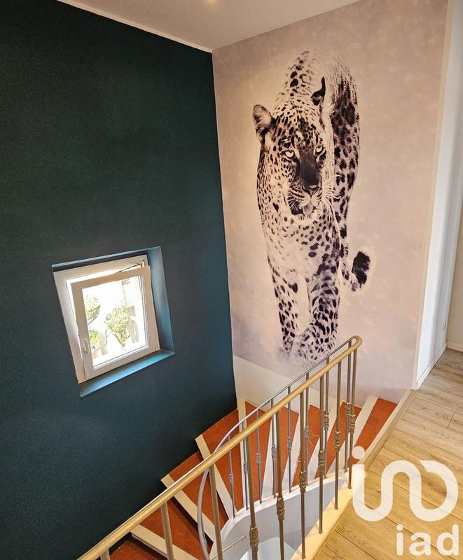 Maison - 143 m² - 8 pièces