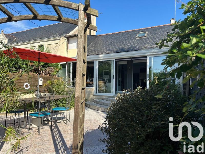 Maison - 95 m² - 5 pièces