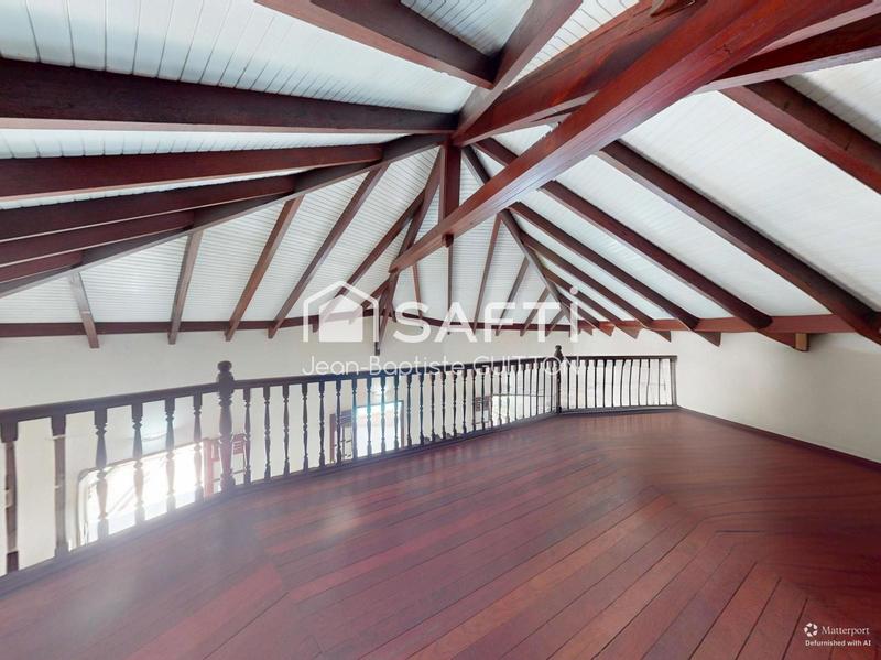 Villa - 210 m² - 7 pièces