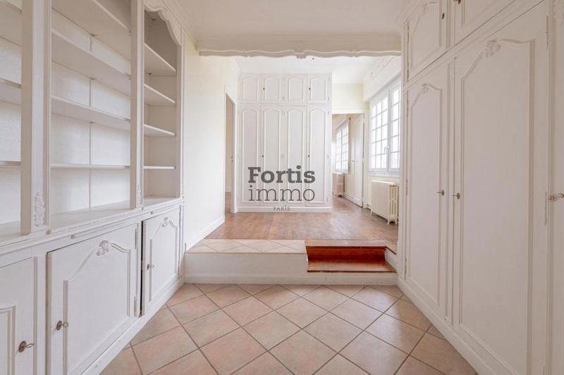 Demeure - 297 m² - 8 pièces