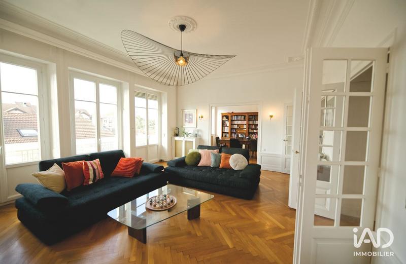 Appartement - 183 m² - 5 pièces