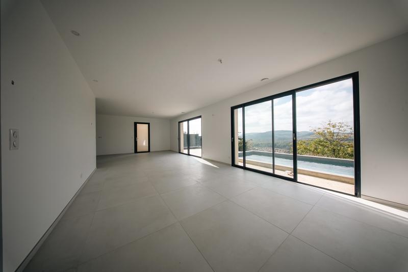 Maison - 143 m² - 6 pièces