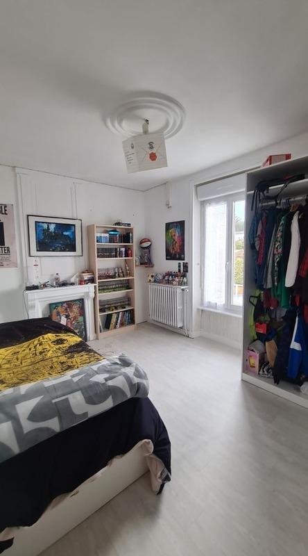 Maison - 150 m² - 8 pièces