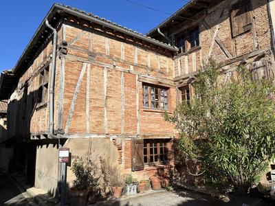 Maison de village - 400 m² - 10 pièces