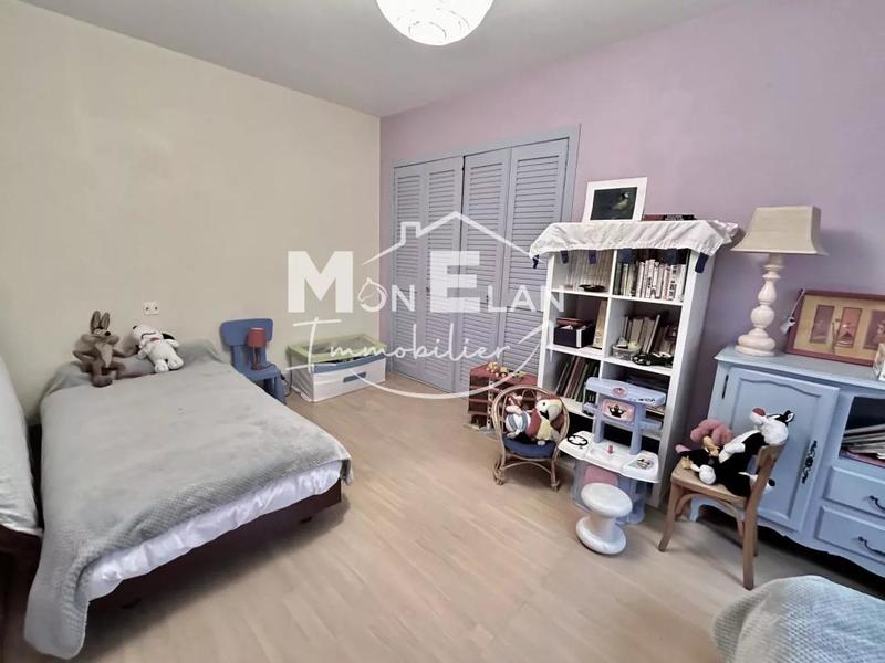 Maison - 194 m² - 7 pièces