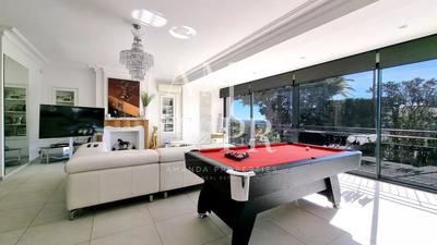 Villa - 404 m² - 10 pièces