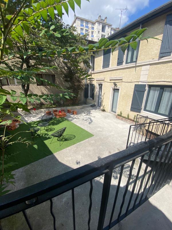 Appartement - 156 m² - 9 pièces